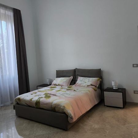 Appartamento La Casa Rossa Brindisi Esterno foto